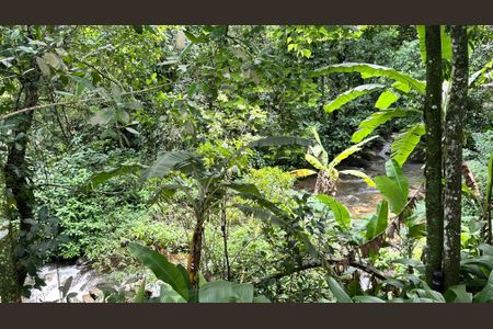 Casa à venda com 210m², 5 quartos e 2 vagas Casa à venda com 210m², 5 quartos e 2 vagasCachoeira