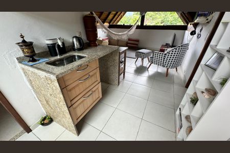 Casa à venda com 210m², 5 quartos e 2 vagas Casa à venda com 210m², 5 quartos e 2 vagasCopa