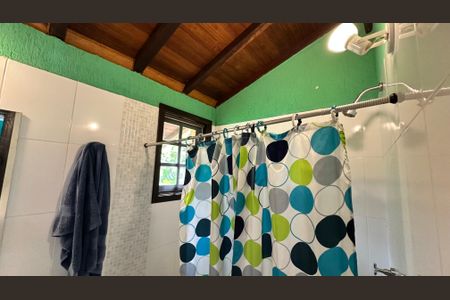 Casa à venda com 210m², 5 quartos e 2 vagas Casa à venda com 210m², 5 quartos e 2 vagasBanheiro quarto 3