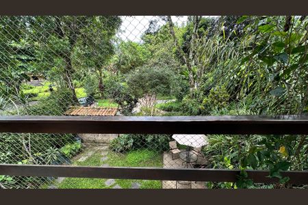 Casa à venda com 210m², 5 quartos e 2 vagas Casa à venda com 210m², 5 quartos e 2 vagasVaranda