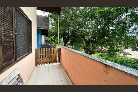 Casa à venda com 210m², 5 quartos e 2 vagas Casa à venda com 210m², 5 quartos e 2 vagasVaranda