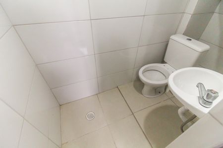 Casa para alugar com 304m², 3 quartos e 6 vagasBanheiro - Edícula