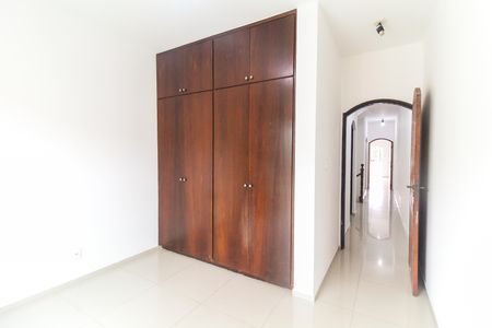 Casa para alugar com 304m², 3 quartos e 6 vagasQuarto 2