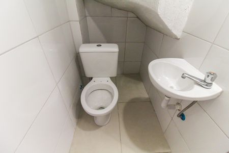 Casa para alugar com 304m², 3 quartos e 6 vagasBanheiro - Edícula