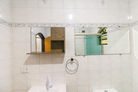 Casa para alugar com 304m², 3 quartos e 6 vagasBanheiro 