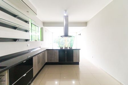Casa para alugar com 304m², 3 quartos e 6 vagasCozinha