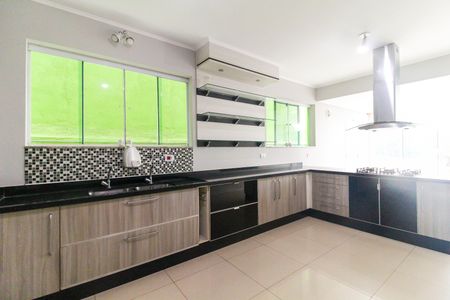 Casa para alugar com 304m², 3 quartos e 6 vagasCozinha