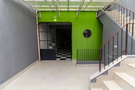 Casa para alugar com 304m², 3 quartos e 6 vagasQuintal