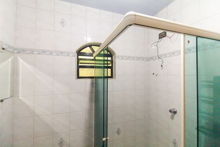 Casa para alugar com 304m², 3 quartos e 6 vagasBanheiro 
