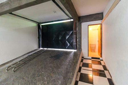 Casa para alugar com 304m², 3 quartos e 6 vagasGaragem/Salão de festas 