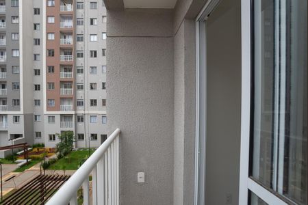 Apartamento para alugar com 38m², 2 quartos e sem vagaVaranda