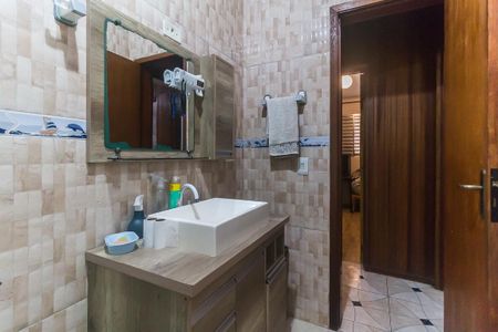 Casa para alugar com 370m², 3 quartos e 1 vaga Casa para alugar com 370m², 3 quartos e 1 vagaBanheiro