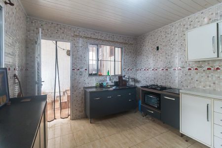 Casa para alugar com 370m², 3 quartos e 1 vaga Casa para alugar com 370m², 3 quartos e 1 vagaCozinha da Edícula