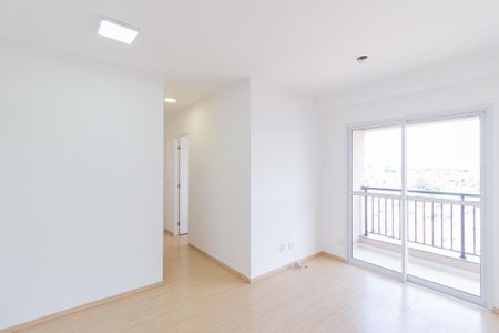 Sala de apartamento para alugar com 3 quartos, 66m² em Jardim das Belezas, Carapicuíba