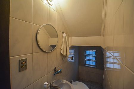 Casa à venda com 162m², 4 quartos e 2 vagasLavabo