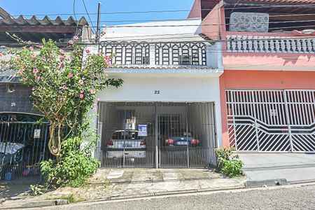 Casa à venda com 162m², 4 quartos e 2 vagasFachada
