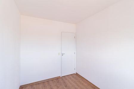 Quarto de apartamento para alugar com 2 quartos, 60m² em Jardim das Belezas, Carapicuíba