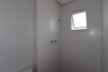 Apartamento à venda com 69m², 2 quartos e 2 vagasBanheiro da Suíte