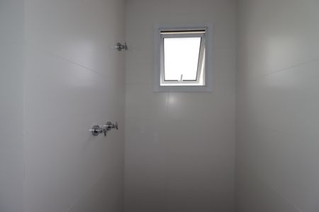 Apartamento à venda com 69m², 2 quartos e 2 vagasBanheiro da Suíte