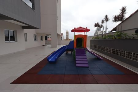 Apartamento à venda com 69m², 2 quartos e 2 vagasÁrea Comum - Piscina