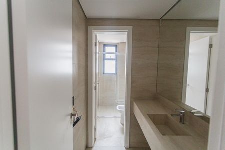 Apartamento para alugar com 98m², 3 quartos e 2 vagasBanheiro da Semi-Suíte 1 e 2