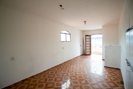 Casa para alugar com 64m², 1 quarto e 1 vagaSuíte