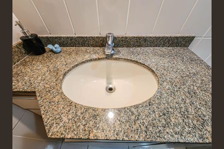 Apartamento para alugar com 2 quartos, 86m² em Guilhermina, Praia Grande