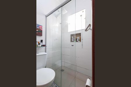 Casa à venda com 210m², 3 quartos e 2 vagasBanheiro da suíte 