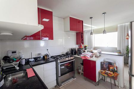 Casa à venda com 210m², 3 quartos e 2 vagasCozinha