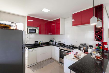 Casa à venda com 210m², 3 quartos e 2 vagasCozinha