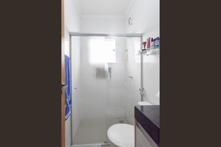 Casa à venda com 210m², 3 quartos e 2 vagasBanheiro social 
