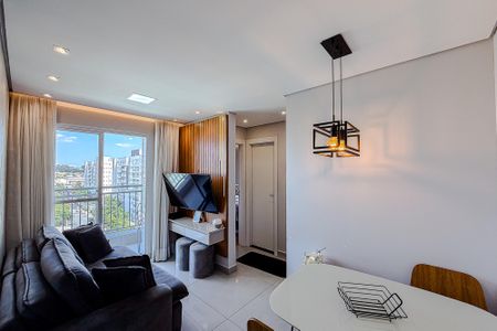 Apartamento à venda com 43m², 2 quartos e 1 vaga Apartamento à venda com 43m², 2 quartos e 1 vagaSala