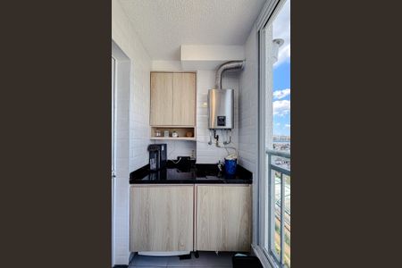 Apartamento à venda com 43m², 2 quartos e 1 vaga Apartamento à venda com 43m², 2 quartos e 1 vagaÁrea de Serviço