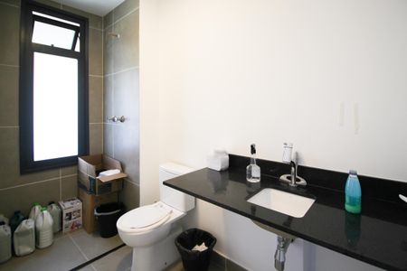 Banheiro de kitnet/studio à venda com 1 quarto, 31m² em Itaim Bibi, São Paulo