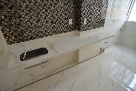 Apartamento à venda com 58m², 2 quartos e 1 vaga Apartamento à venda com 58m², 2 quartos e 1 vagaCozinha