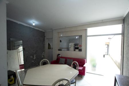 Casa à venda com 205m², 3 quartos e 3 vagasÁrea gourmet