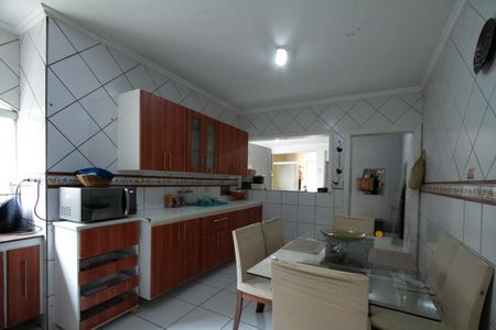 Casa à venda com 205m², 3 quartos e 3 vagasCozinha