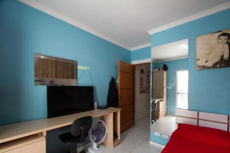 Casa à venda com 205m², 3 quartos e 3 vagasQuarto 2