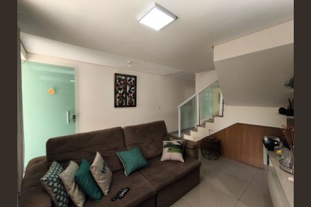 Casa à venda com 3 quartos, 213m² em Vitoria, Belo Horizonte