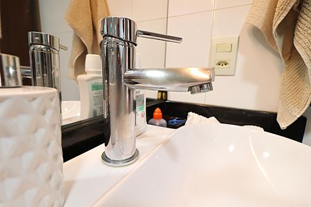 Apartamento à venda com 150m², 3 quartos e 2 vagas Banheiro da Suíte 1 - torneira