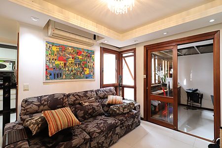 Sala de apartamento à venda com 3 quartos, 150m² em Petrópolis, Porto Alegre