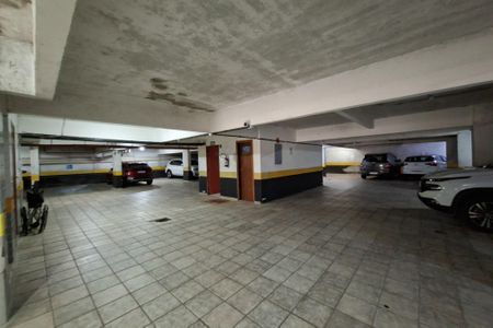 Apartamento para alugar com 77m², 2 quartos e 1 vaga Apartamento para alugar com 77m², 2 quartos e 1 vagaGaragem