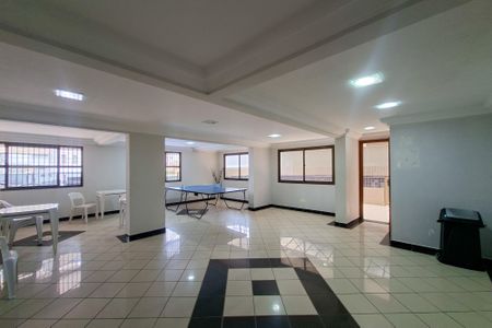 Apartamento para alugar com 77m², 2 quartos e 1 vaga Apartamento para alugar com 77m², 2 quartos e 1 vagaÁrea comum - Salão de festas