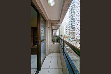 Apartamento para alugar com 77m², 2 quartos e 1 vaga Apartamento para alugar com 77m², 2 quartos e 1 vagaSacada