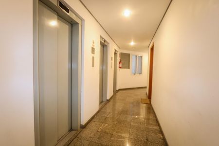 Apartamento para alugar com 38m², 1 quarto e 1 vagaHall Social