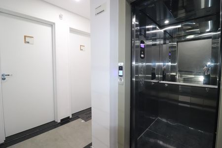 Apartamento para alugar com 106m², 2 quartos e 2 vagasElevador