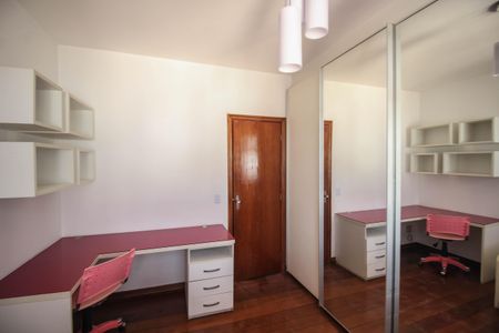 Apartamento para alugar com 210m², 4 quartos e 2 vagas Apartamento para alugar com 210m², 4 quartos e 2 vagasQuarto 3