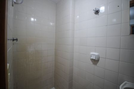 Apartamento para alugar com 210m², 4 quartos e 2 vagas Apartamento para alugar com 210m², 4 quartos e 2 vagasBanheiro do Quarto de Serviço