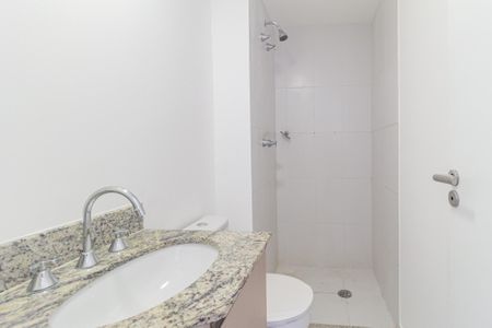 Apartamento para alugar com 66m², 3 quartos e 2 vagas Apartamento para alugar com 66m², 3 quartos e 2 vagasBanheiro