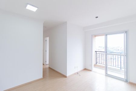 Sala de apartamento para alugar com 3 quartos, 66m² em Jardim das Belezas, Carapicuíba